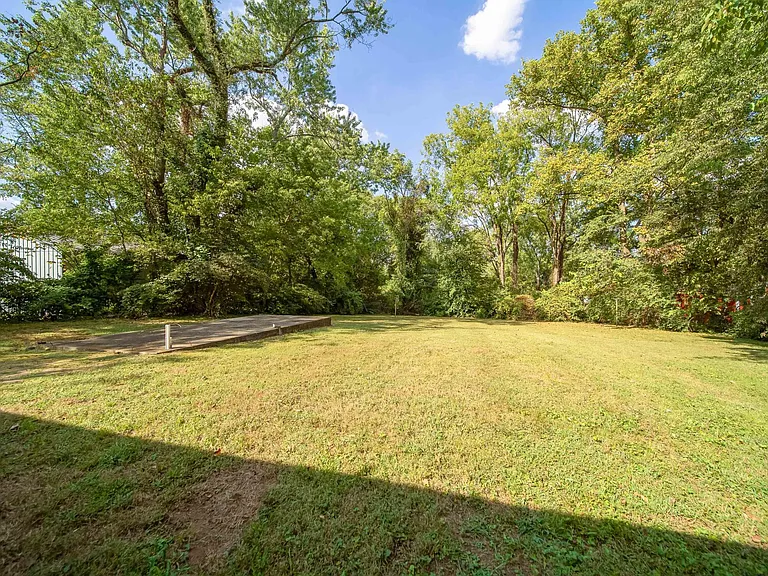 620 Crieve Rd — Photo 17