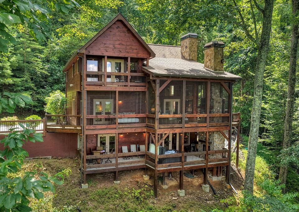 1st image of 418 Lakeview Dr
