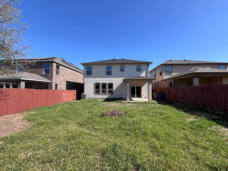 1405 Berlin Ln — Photo 21