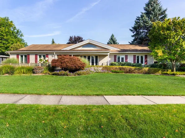 37042 Bennett St, Livonia, MI 48152