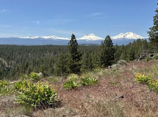 17127 Mountain View Rd, Sisters, OR 97759