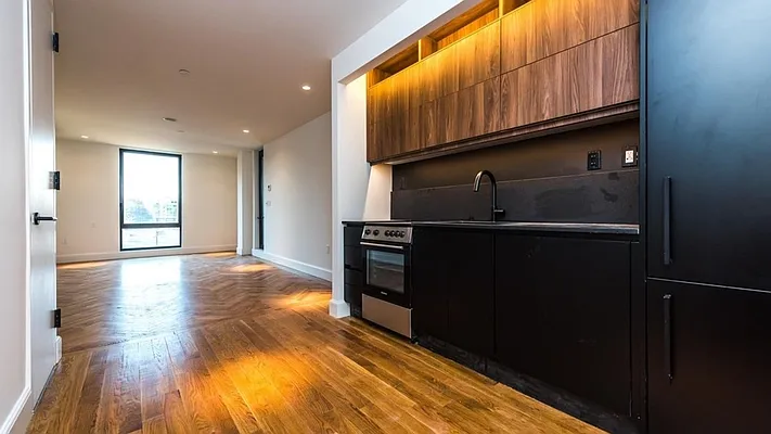 Rented by Nooklyn NYC LLC | media 30