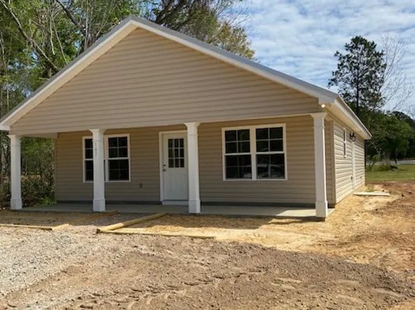 107 Livingston Rd, Smithville, GA 31787