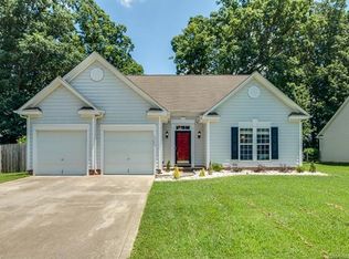 6222 Red Clover Ln, Charlotte, NC 28269