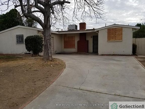 3rd image of 27033 Villa Ave