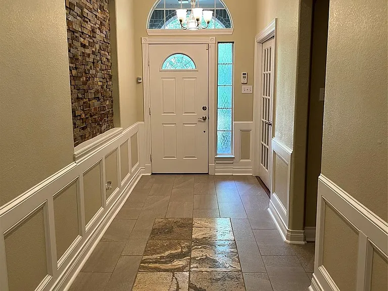 3515 Emerson Dr — Photo 4