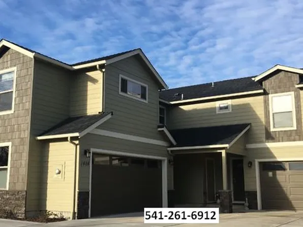 1484 Clearsprings Dr, Medford, OR 97501