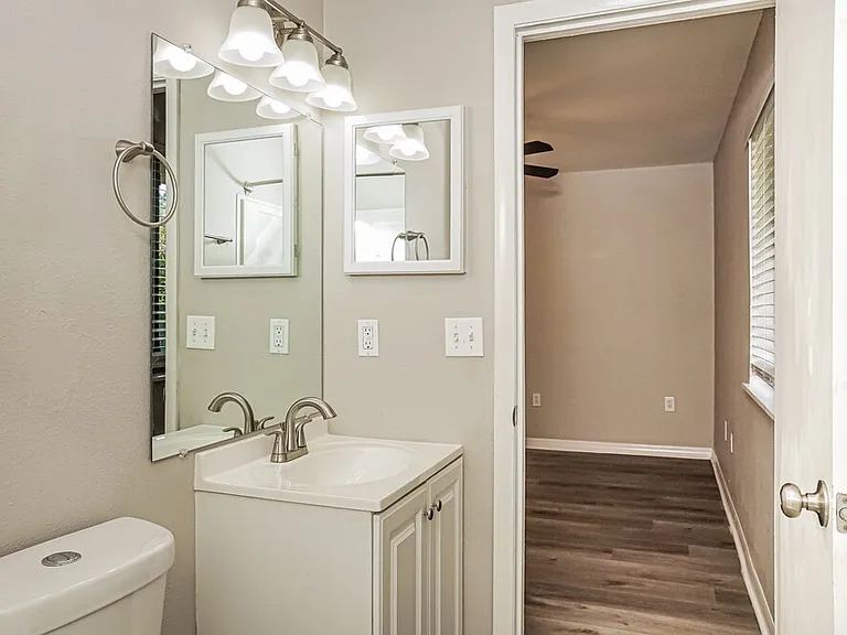 2912 Crane Ave — Photo 12
