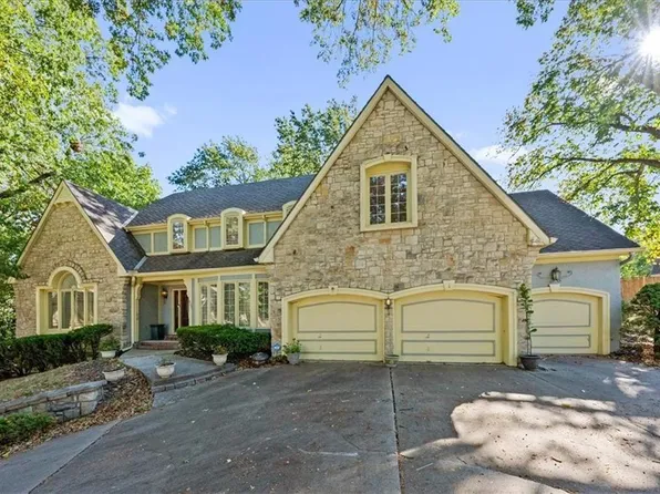 4501 N Baltimore Ct, Kansas City, MO 64116