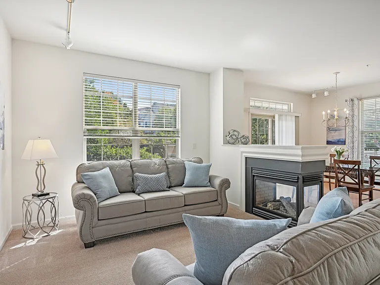 Heritage Orchard Hill Townhome Rentals — Photo 11