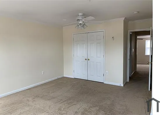 1353 N Carey St — Photo 30