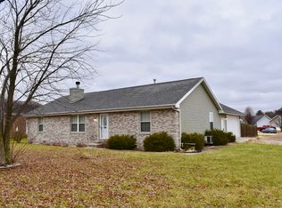 401 N Robert Dr, Godley, IL