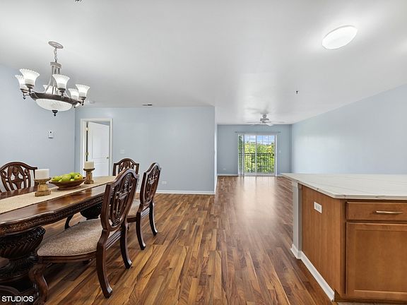 2nd image of 10 N Lake St APT 408