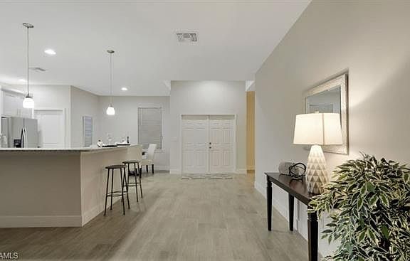 5th image of 1518 NE 13th Pl