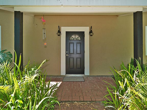 3rd image of 4250 Skyway Dr
