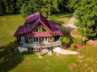 1250 Sheppard Ln, Makanda, IL 62958