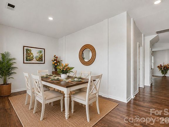 4th image of 223 Marathon Ln