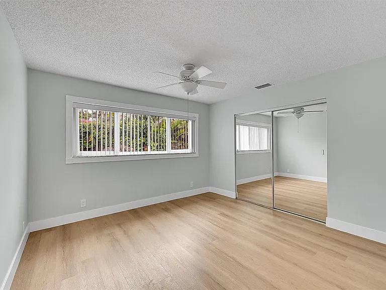 1480 SW 66th Ter #1480 — Photo 23