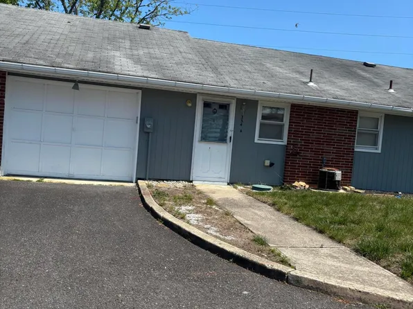 354A Dorchester Drive, Lakewood, NJ 08701
