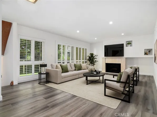 5255 Coldwater Canyon Ave APT E, Sherman Oaks, CA 91401