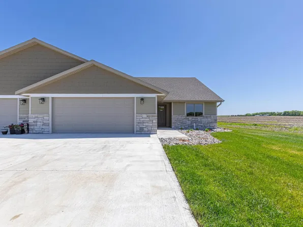 206 S 15th Ave #2, Rock Rapids, IA 51246