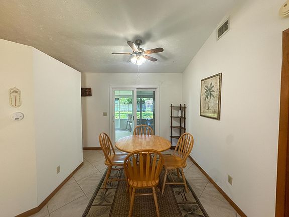 5th image of 1920 SE Lavina Circle