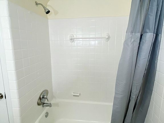 5th image of 3731 Dunnica Ave #2F