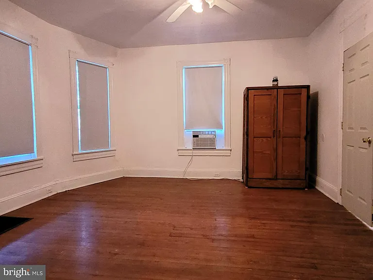 222 N Bradford St #1 — Photo 4