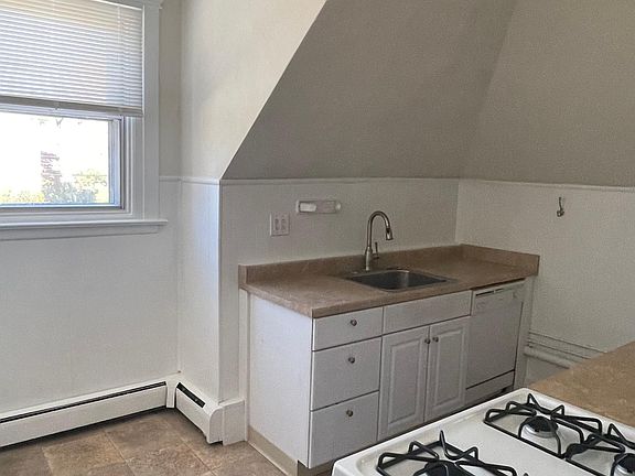 3rd image of 12 W 2nd Ave APT E