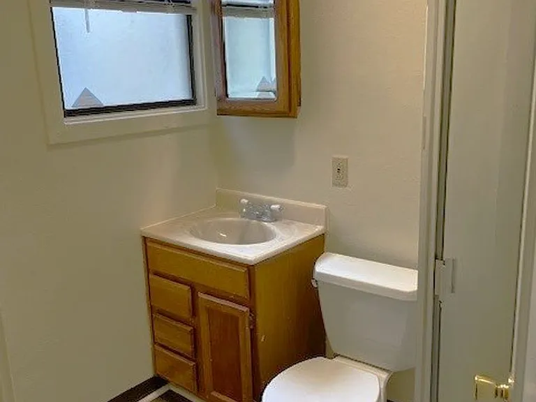 1716 University Ave #15 — Photo 7