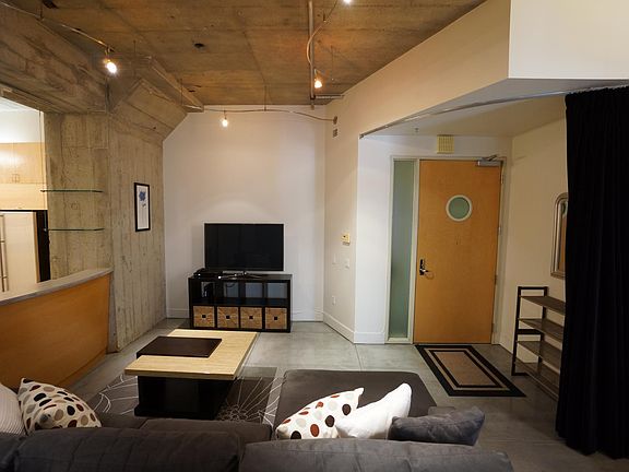 3rd image of 300 Beale St APT 503