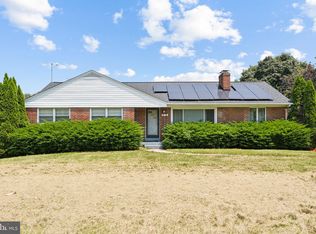 27301 Ridge Rd, Damascus, MD 20872