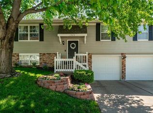 1525 S Pollard Ave, Independence, MO 64055