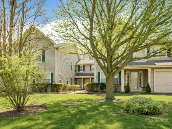 1291 Orleans Dr, Mundelein, IL 60060