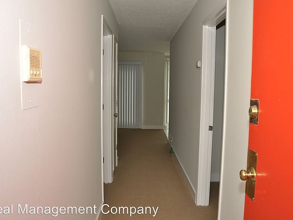 4th image of 168 Sickles Ave APT 08