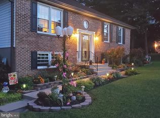 10435 Chateau Dr, Waldorf, MD 20603