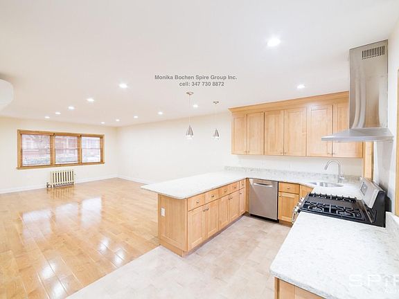 2nd image of 2113 23rd St