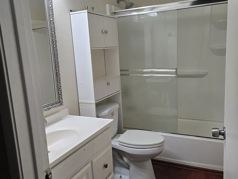 5348 Garfield Ave #4 — Photo 9