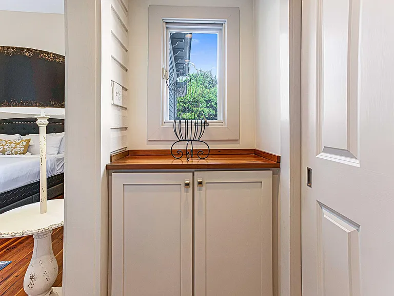 2506 Jefferson St — Photo 41
