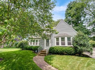 636 S Tanglewood Dr, Springfield, OH 45504