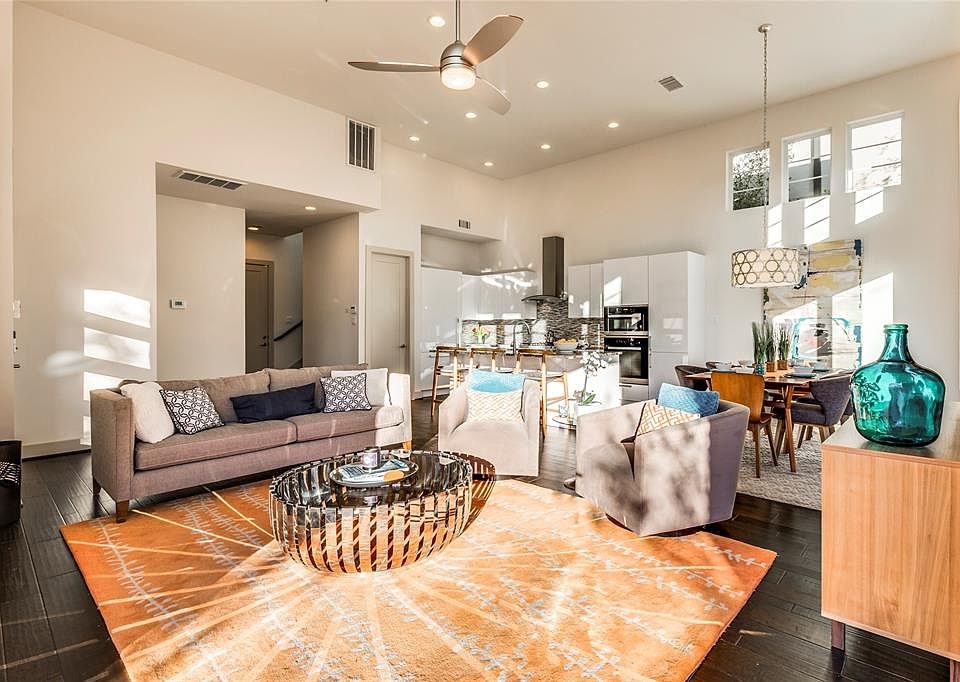 1st image of 11507 Royal Tower Pl