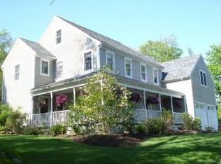 21 Crane Neck St, West Newbury, MA 01985