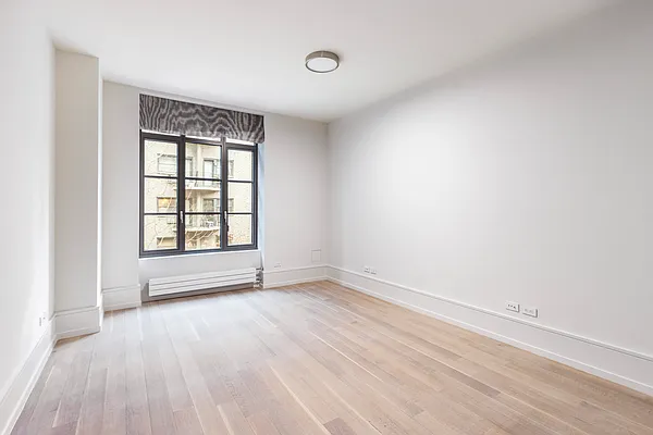 Rented by Compass | media 27