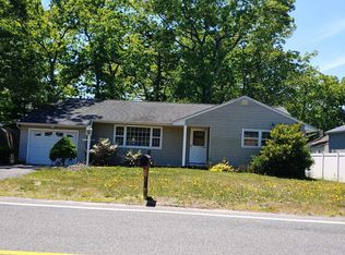 245 Station Dr, Forked River, NJ