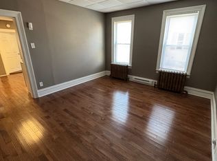 815 W 4th St APT 3, Red Wing, MN 55066
