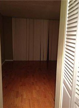 4th image of 1440 Brickell Bay Dr APT 305