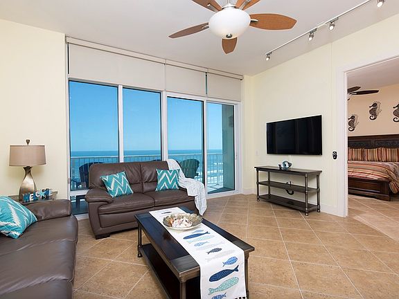 3rd image of 310A Padre Blvd
