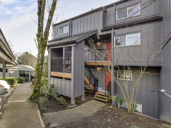 4 Touchstone Dr #141, Lake Oswego, OR 97035