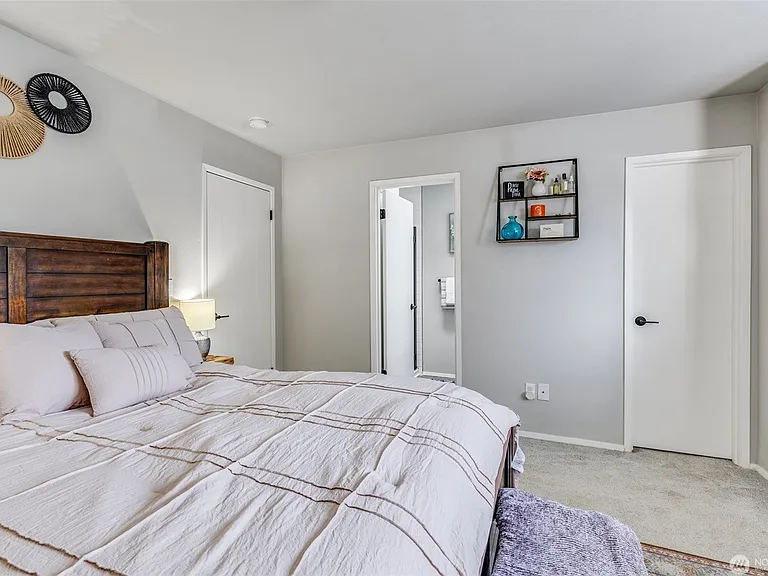 2125 Bridgeport Way W #2125 — Photo 16