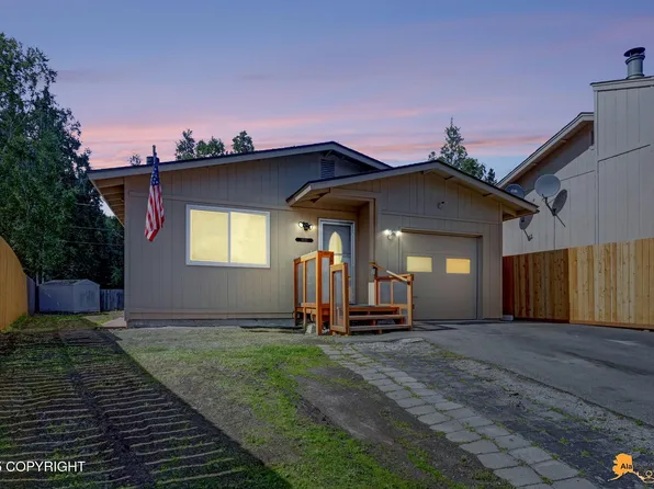 8530 Gordon Cir, Anchorage, AK 99507